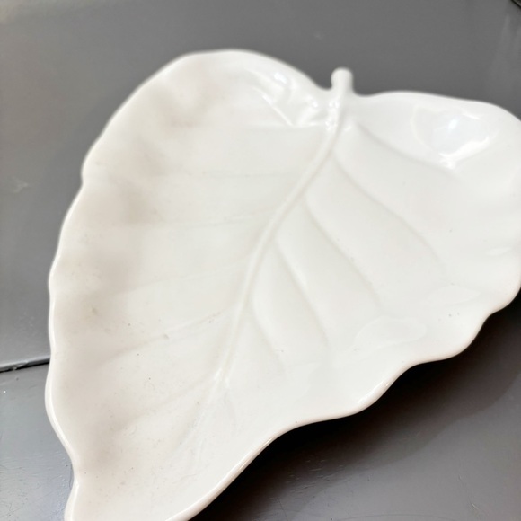 CINDY CRAWFORD STYLE 9” FAUNA Salad Dessert Plate White Replacement - Picture 2 of 5